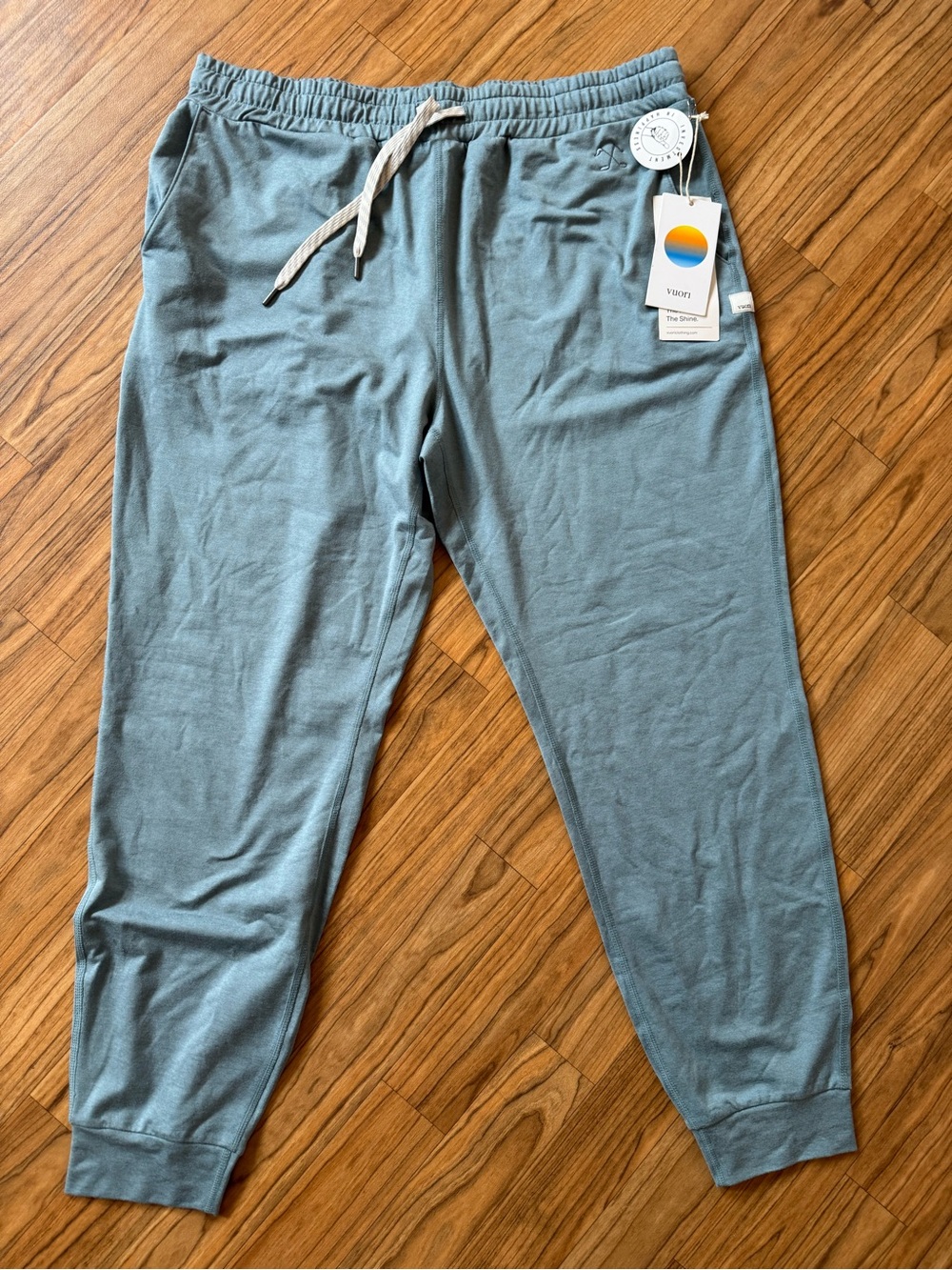 Vuori Women’s Steel Blue Jogger Pants - Picture 4 of 4